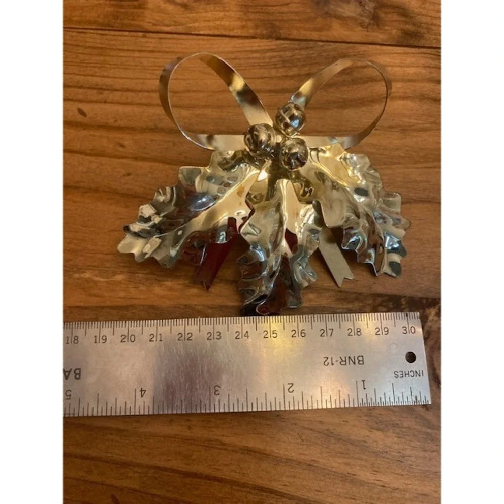 AVON Holly‎ & Bow Convertible Candle Decoration Set of 2 Taper Huggers NIB